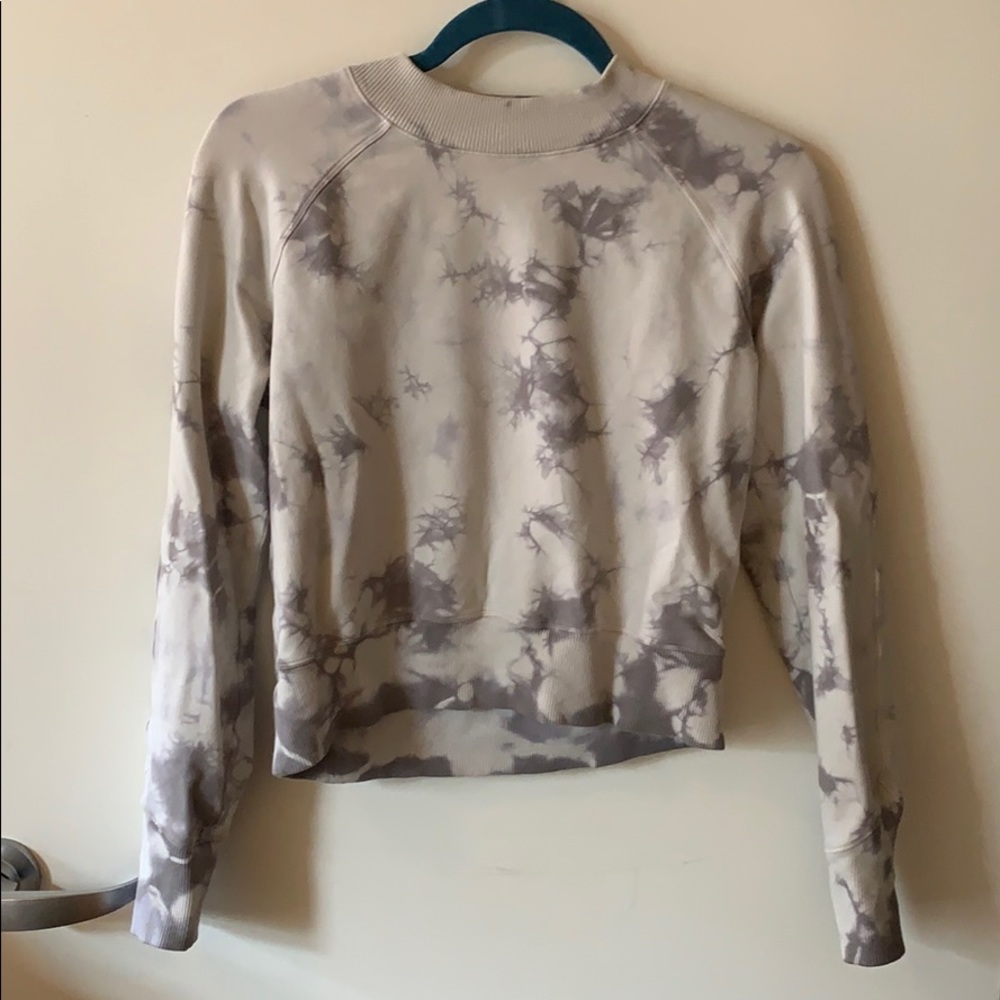 Lululemon crop sweatshirt